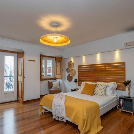 Superb Apartments Overlooking Graca In Lisboa Exteriör bild