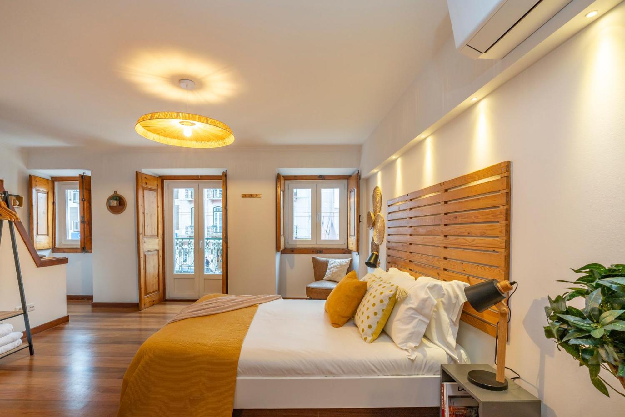 Superb Apartments Overlooking Graca In Lisboa Rum bild