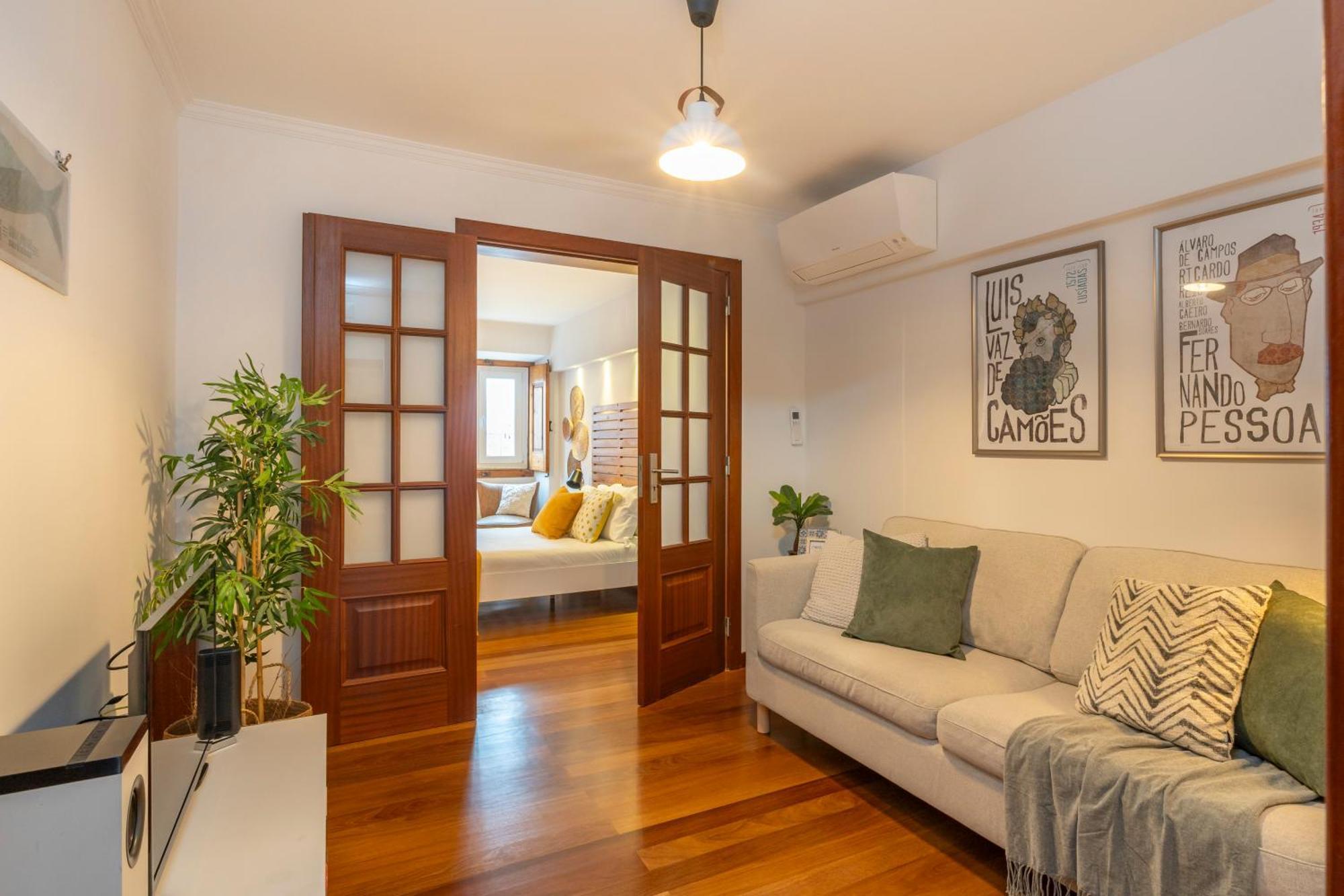 Superb Apartments Overlooking Graca In Lisboa Exteriör bild